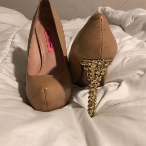 Betsy Johnson gold heels